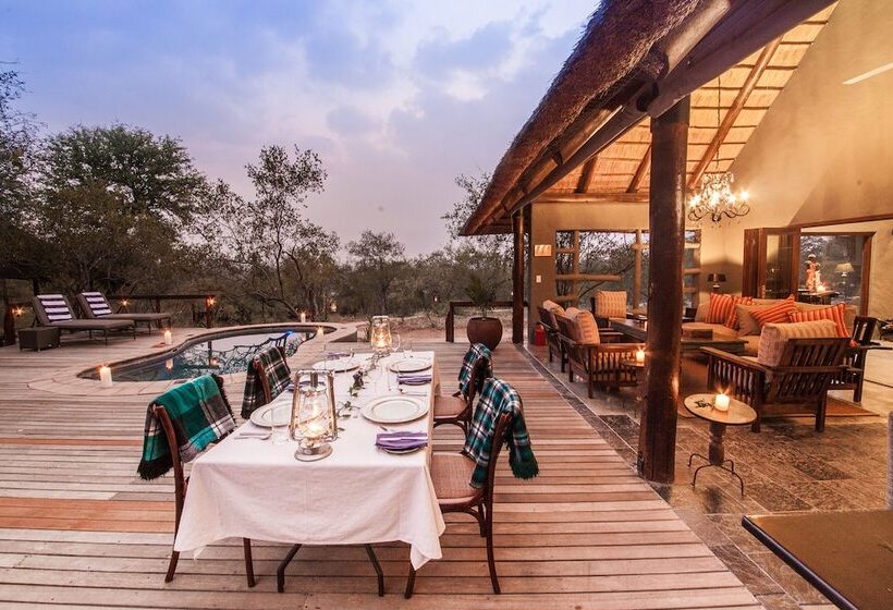 호텔 Little Garonga