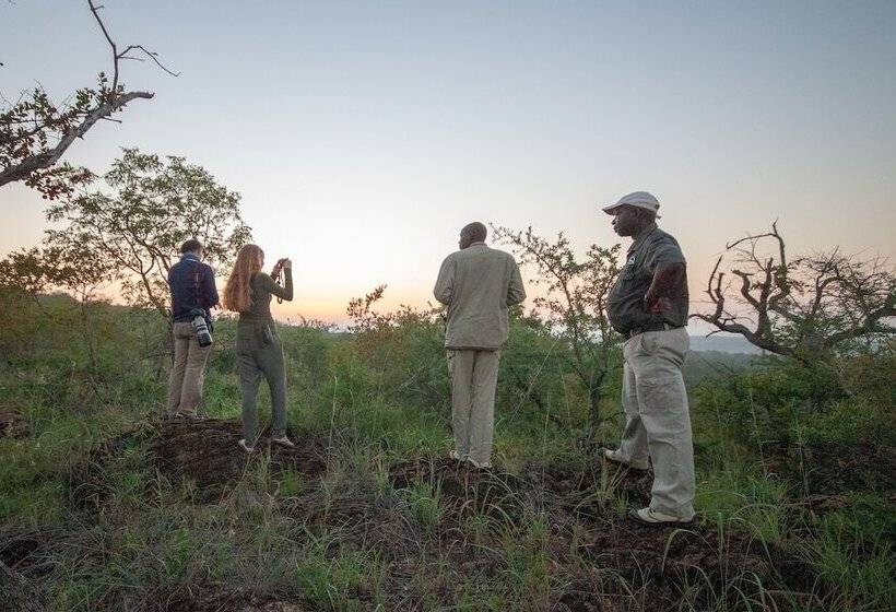 호텔 Little Garonga