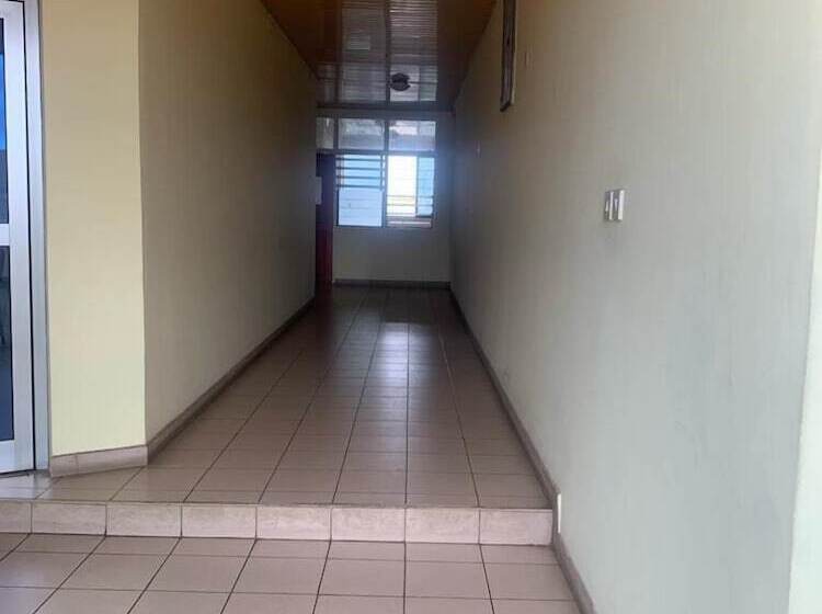 فندق Mikaddo City Inn