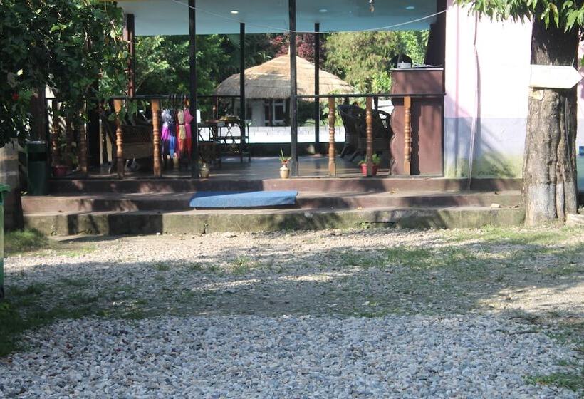 هتل Nature Safari Camp