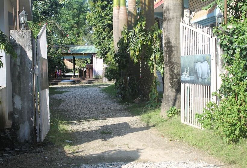 هتل Nature Safari Camp