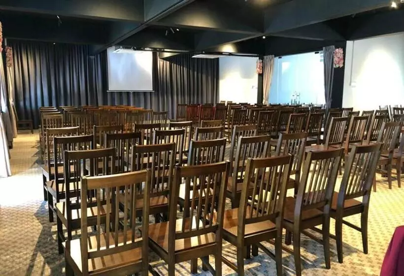 Hotelli The Wood Boutique