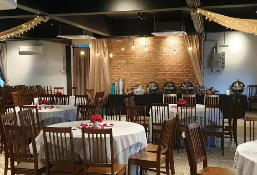 Hotelli The Wood Boutique