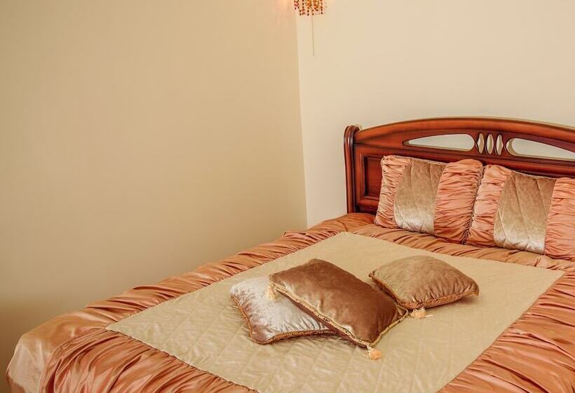 בית מלון כפרי Versailles