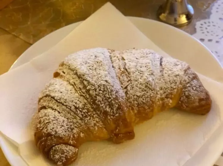 تختخواب و صبحانه Real Borbone