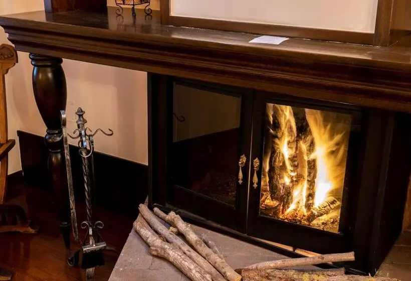 تختخواب و صبحانه Real Borbone