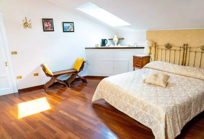 تختخواب و صبحانه Real Borbone