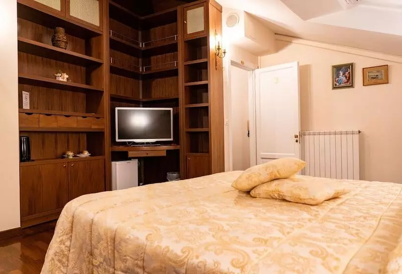 تختخواب و صبحانه Real Borbone