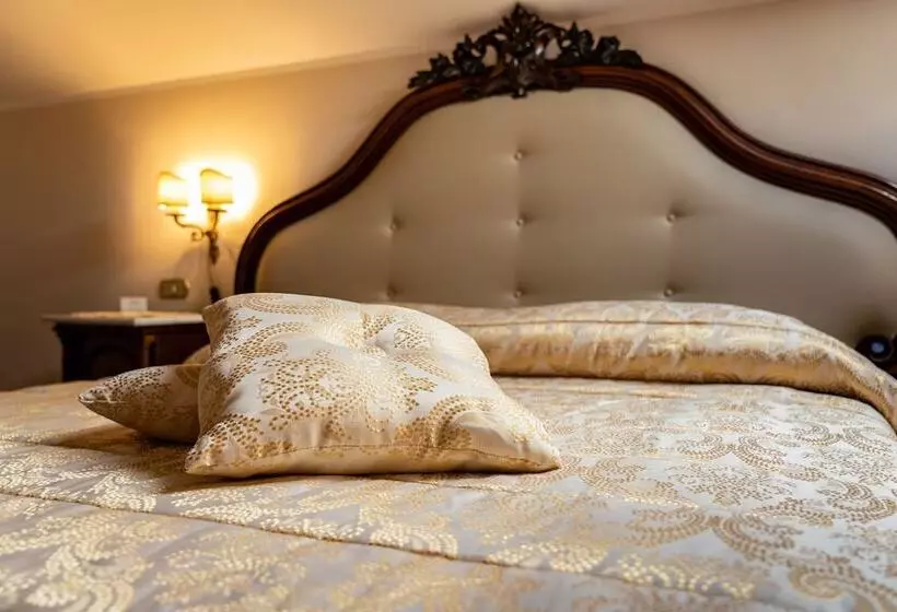 تختخواب و صبحانه Real Borbone