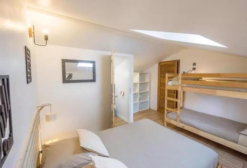 ベッドアンドブレックファースト Wood N Sea Surf Lodge   Auberge De Jeunesse