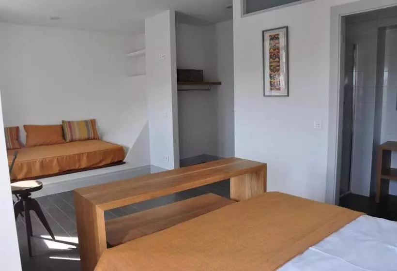 Hostelli Emebed Posada