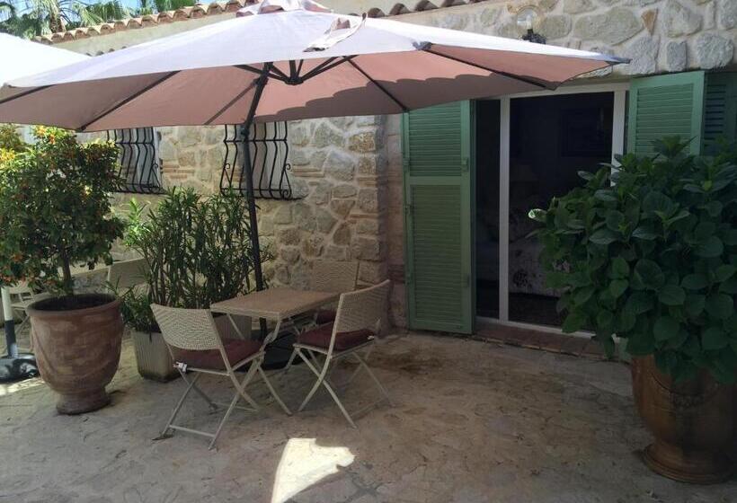 مسافرخانه La Bergerie B&b