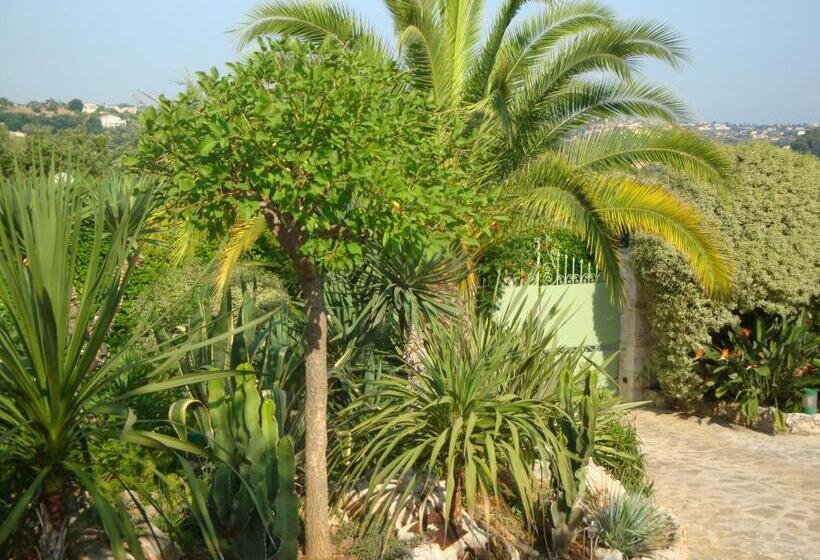 مسافرخانه La Bergerie B&b