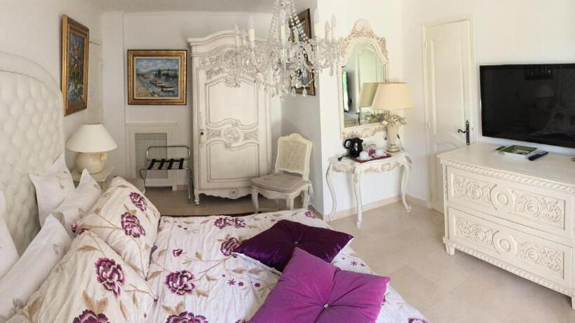 مسافرخانه La Bergerie B&b