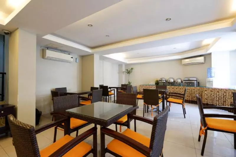 Hôtel (catégorie 1/2 *) Reddoorz Plus @ Singosari Raya