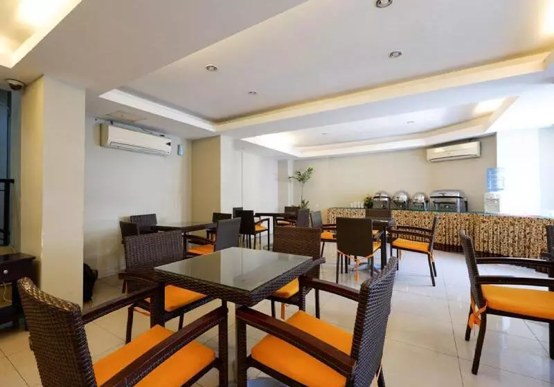 Hôtel (catégorie 1/2 *) Reddoorz Plus @ Singosari Raya