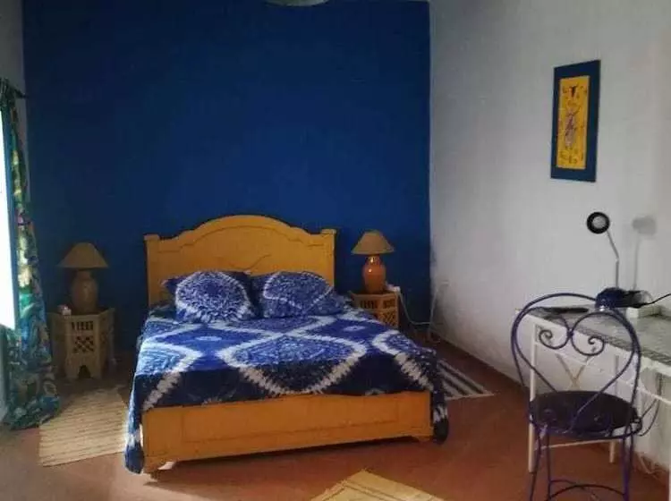 مسافرخانه Riad Aïcha