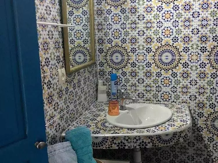 مسافرخانه Riad Aïcha