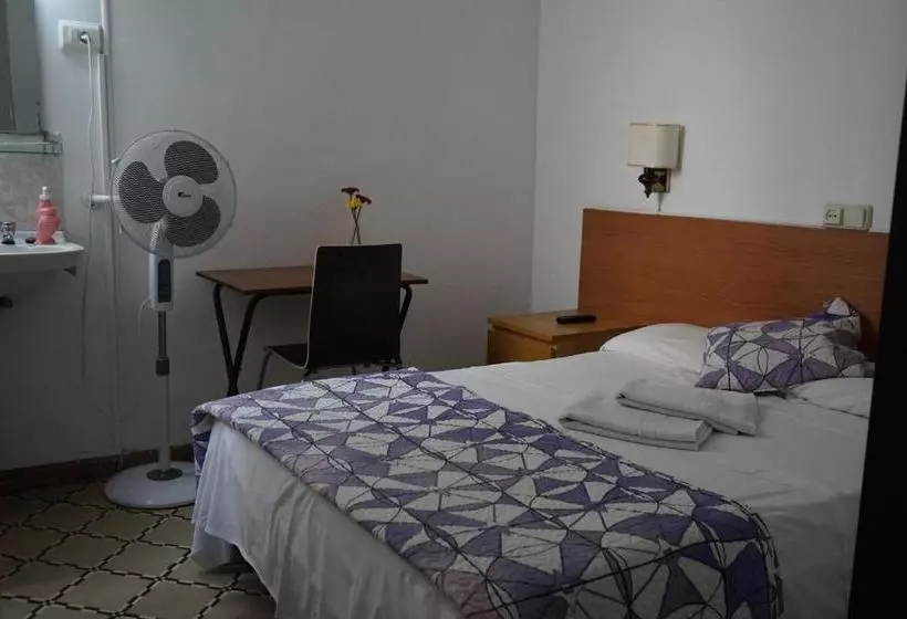 Hostal Sant Carlo