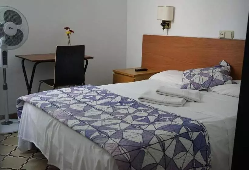 Hostal Sant Carlo