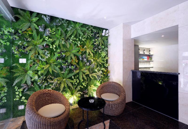 هتل Bonita Signature