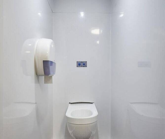 Отель F1 Calais Coquelles