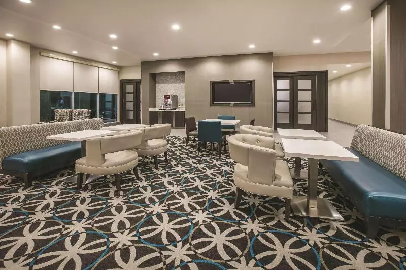 Hotelli La Quinta By Wyndham Dallas Richardson