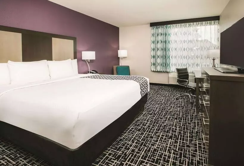 Hotelli La Quinta By Wyndham Dallas Richardson