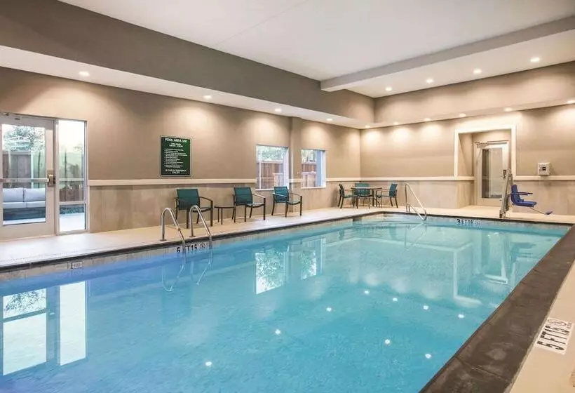 Hotelli La Quinta By Wyndham Dallas Richardson