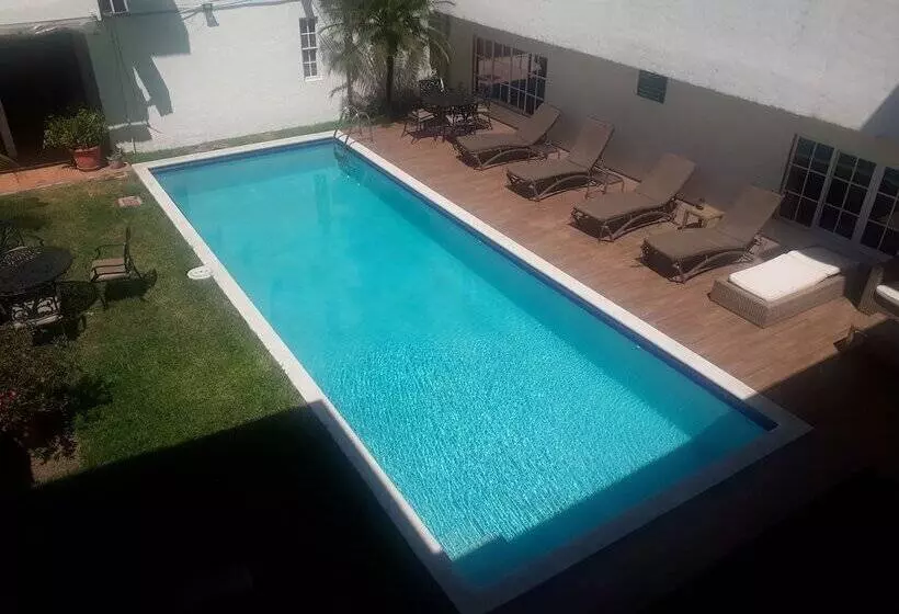 هتل Marela