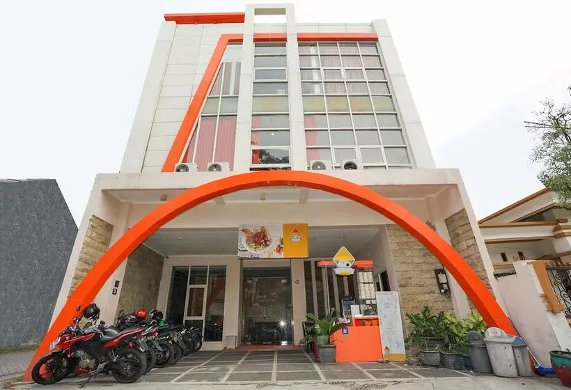 ホテル Semampir Residence By Occupied