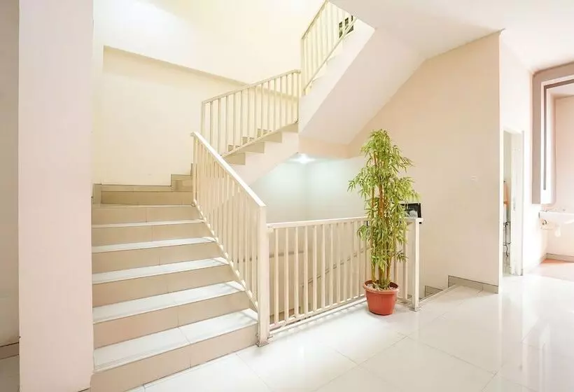 ホテル Semampir Residence By Occupied