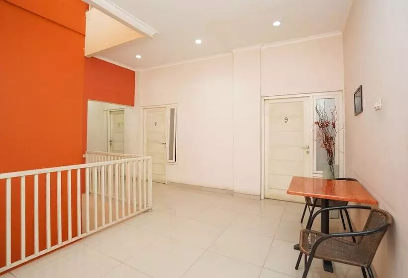 ホテル Semampir Residence By Occupied