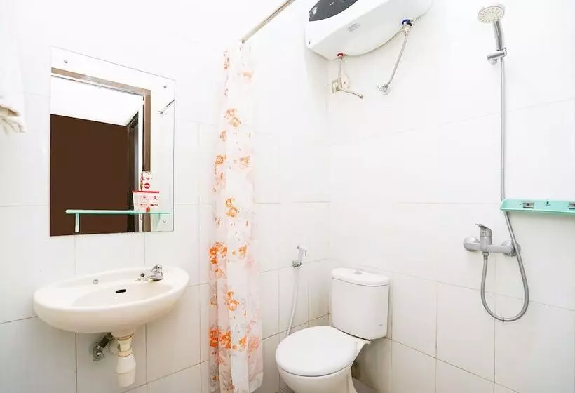 ホテル Semampir Residence By Occupied