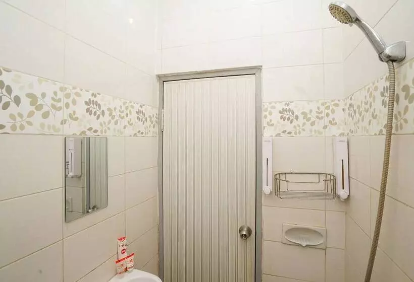 ホテル Semampir Residence By Occupied
