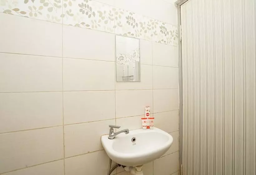 ホテル Semampir Residence By Occupied