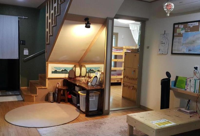 Пансион Bangdigareum B&b