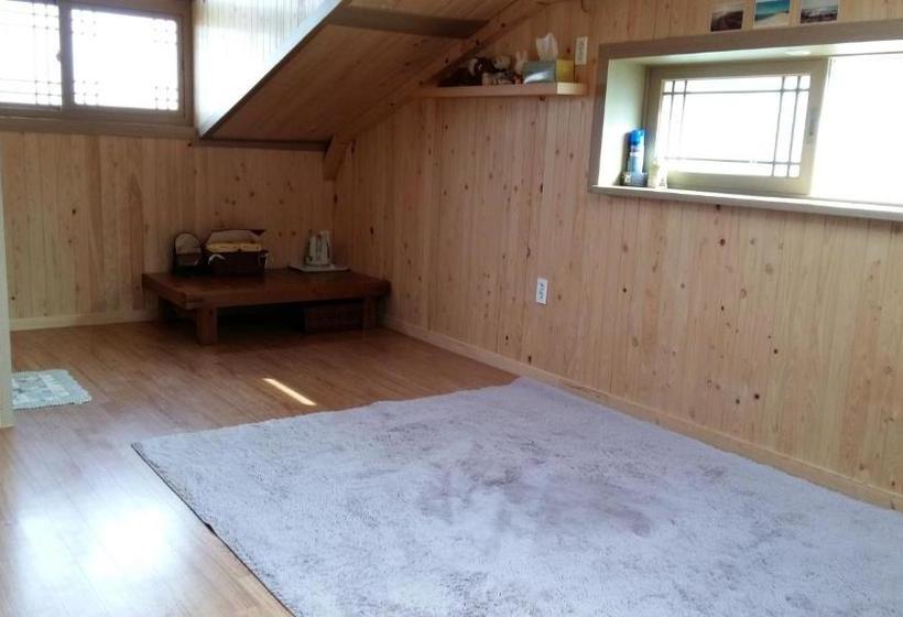 Пансион Bangdigareum B&b