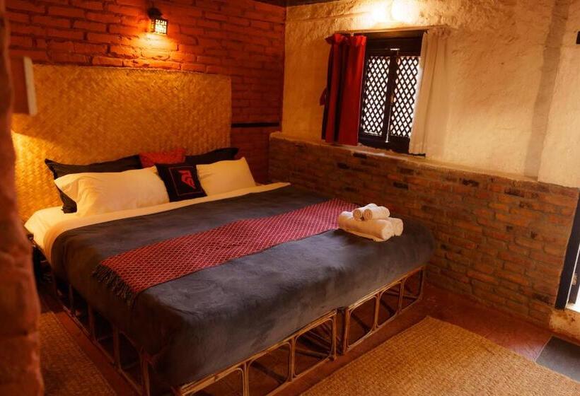 پانسیون Hira Guest House