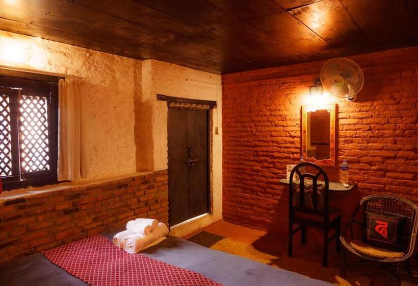 پانسیون Hira Guest House