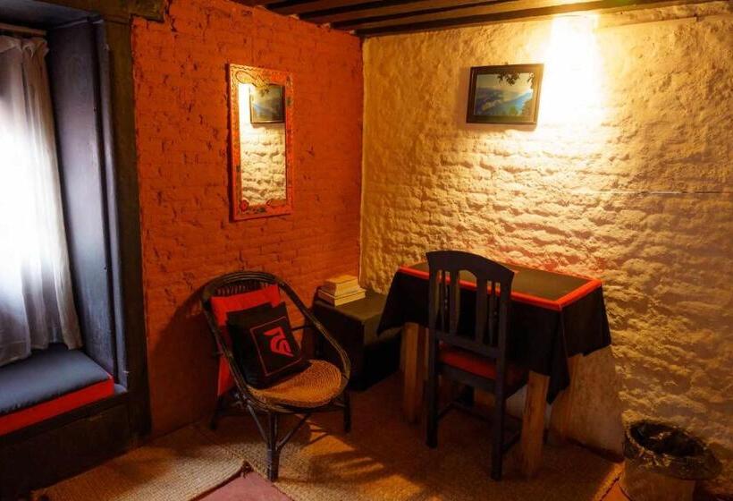 پانسیون Hira Guest House