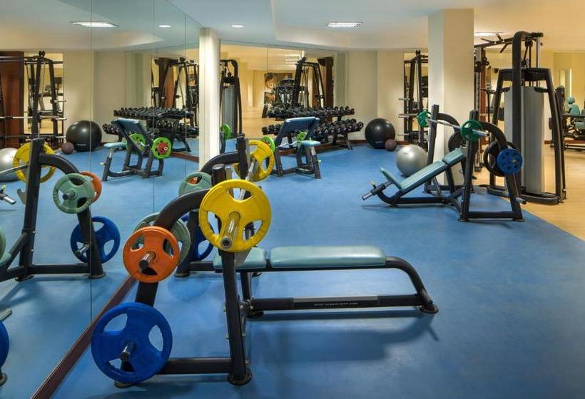 אתר נופש Dlf City Club 5