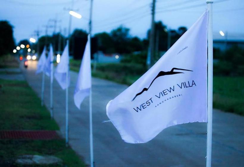 استراحتگاه West View Villa