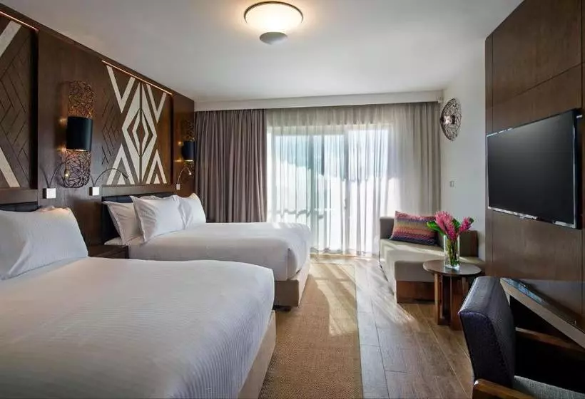 Hotelli Nadi Bay Resort And Spa Fiji