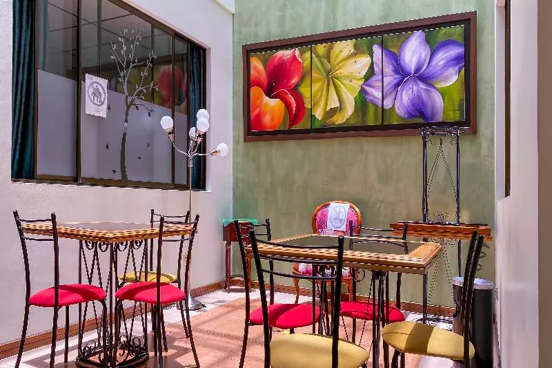 Hotelli Ayenda 1140 Roma Plaza