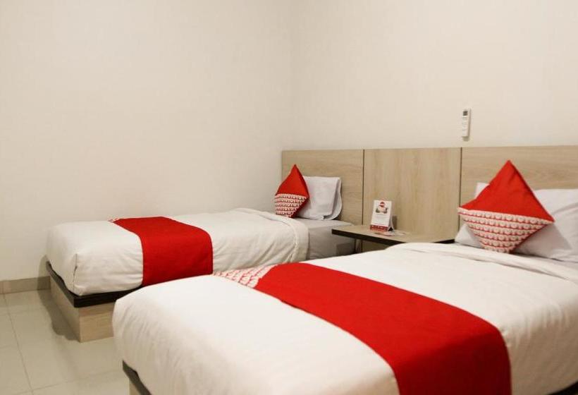 Hotel Oyo 174 Desilva Bandara