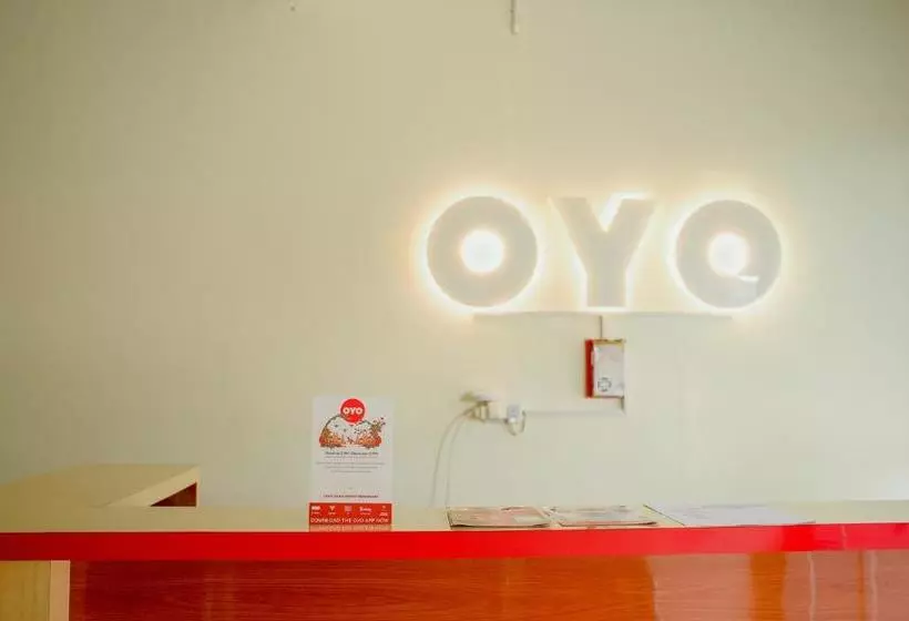 ホテル Oyo 174 Desilva Bandara