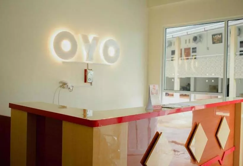ホテル Oyo 174 Desilva Bandara