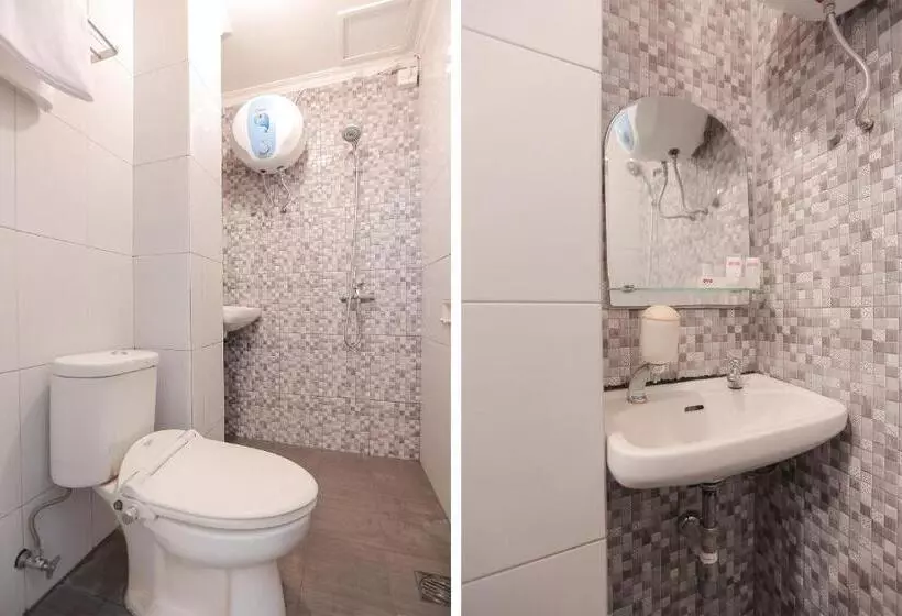 ホテル Capital O 141 Fatmawati Cozy Residence