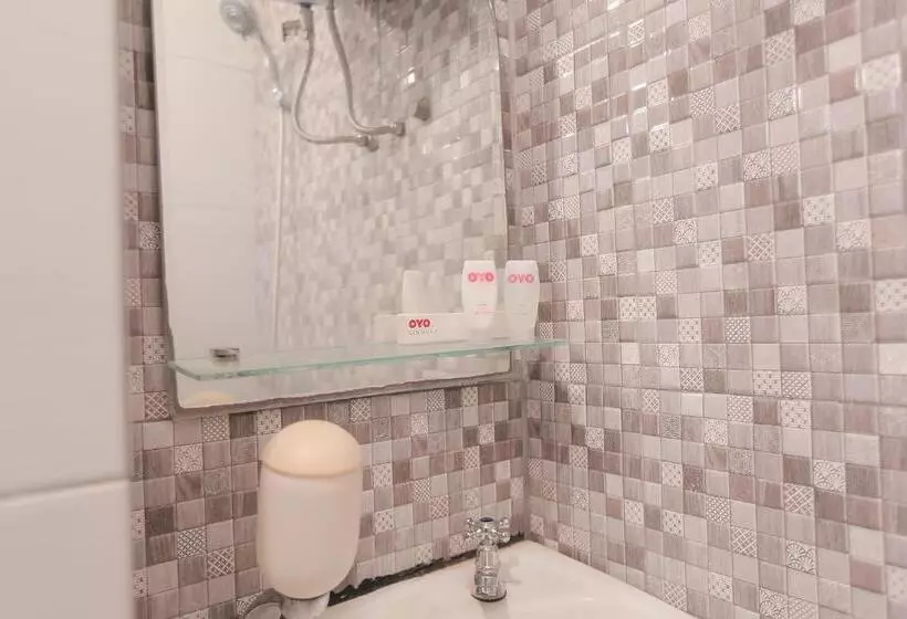 ホテル Capital O 141 Fatmawati Cozy Residence